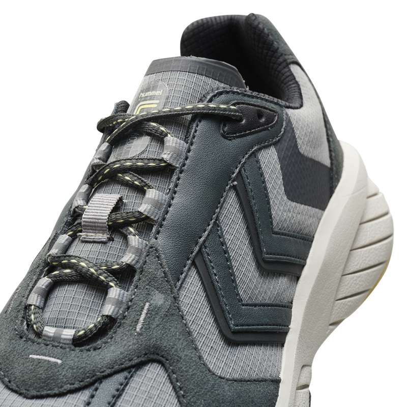 Dámské Tenisky Hummel Reach Lx 6000 Černé | 244122-761